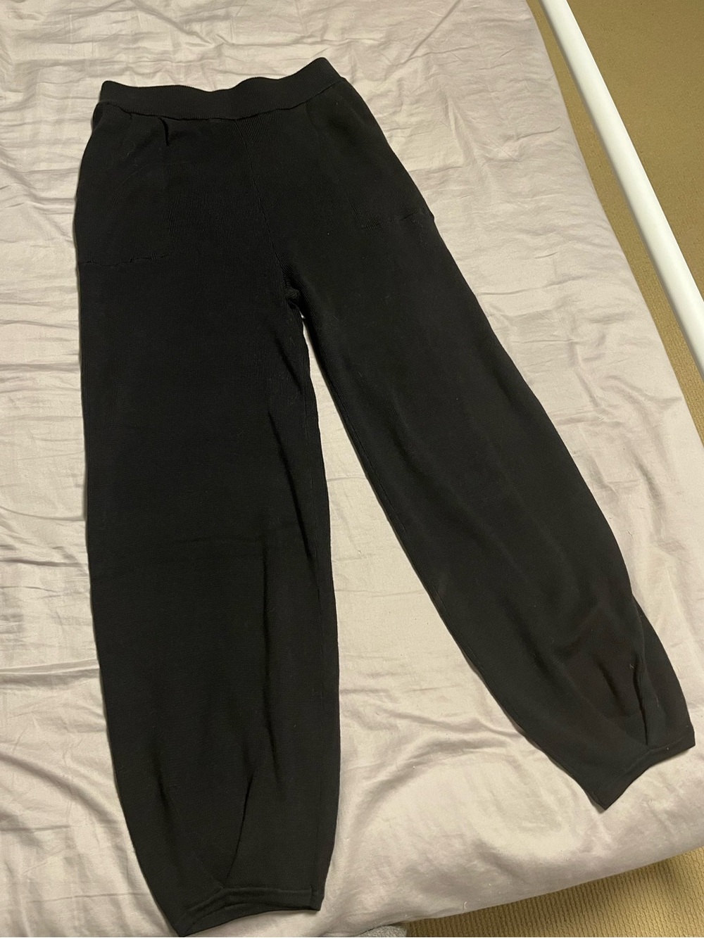 Women's Black Knit Jogger Pants - Elastic Waist